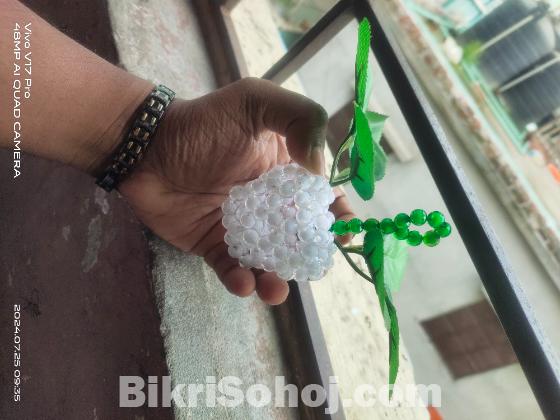 পুঁতির আপেল